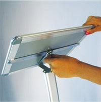 Curved Infoboard