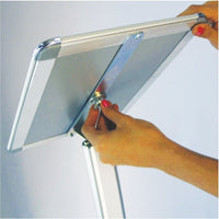 Curved Infoboard